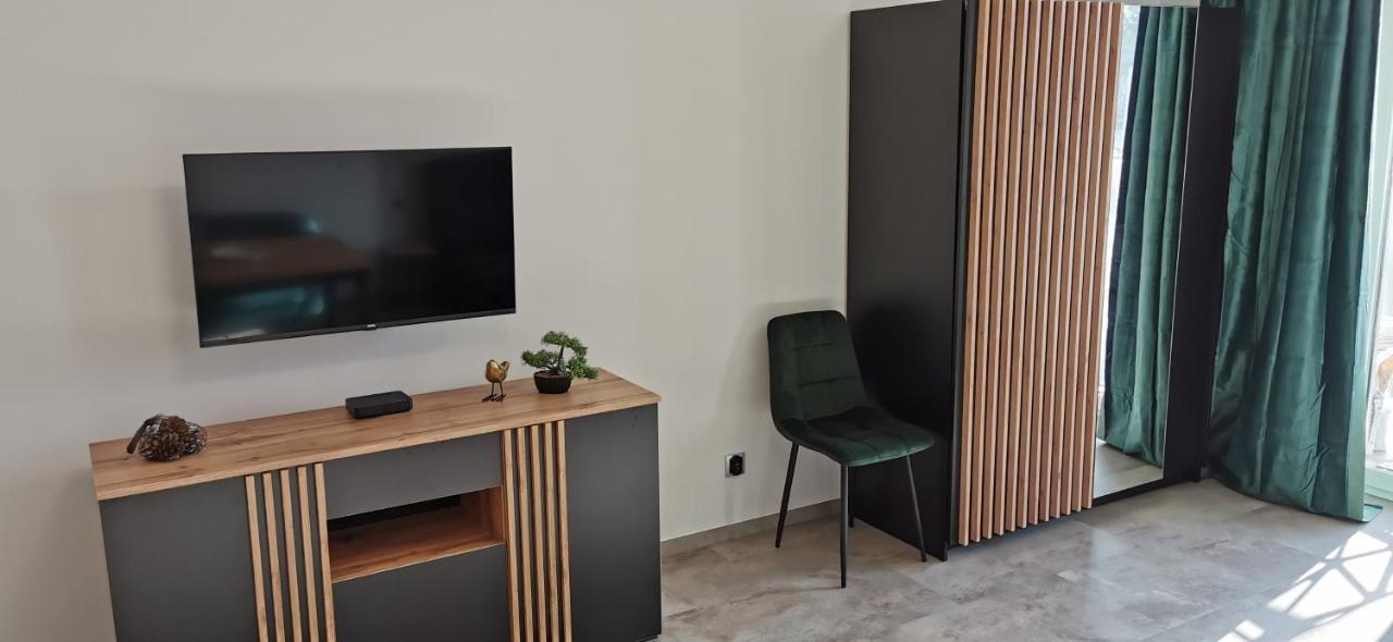 Wow Flou Przystan Letnica Apartamenty 700M Plaza Гданьск Экстерьер фото