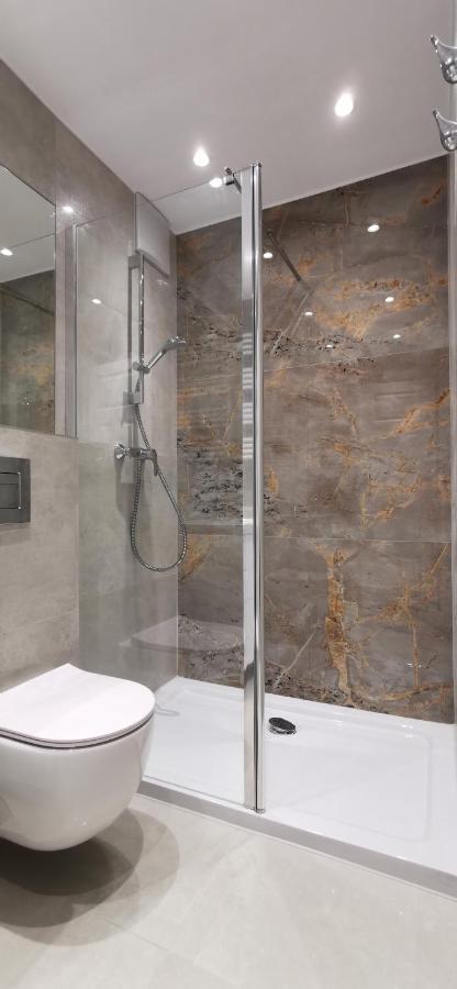 Wow Flou Przystan Letnica Apartamenty 700M Plaza Гданьск Экстерьер фото