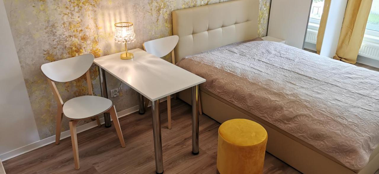 Wow Flou Przystan Letnica Apartamenty 700M Plaza Гданьск Экстерьер фото