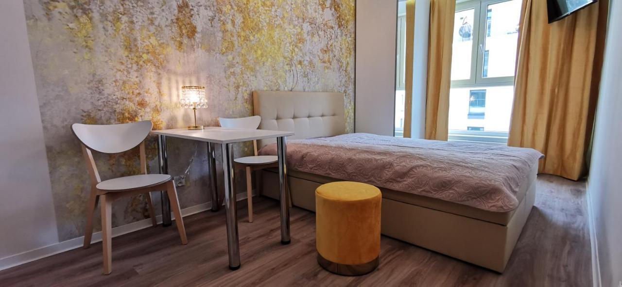 Wow Flou Przystan Letnica Apartamenty 700M Plaza Гданьск Экстерьер фото